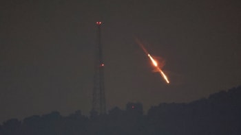 ON-LINE: Izrael zaútočil na vojenskou leteckou základnu, píší média. Írán hlásí sestřel dronů
