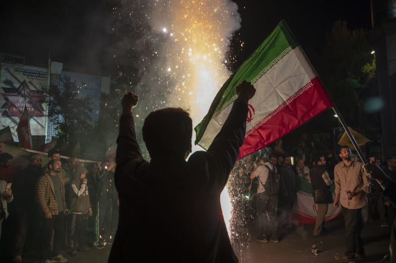 Íránci slaví útok na Izrael, 14. dubna 2024.