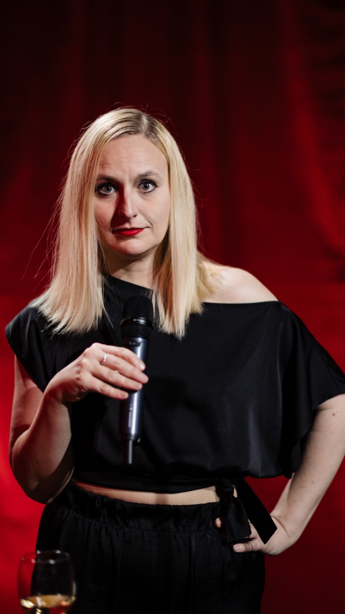 Lucie Macháčková proslula se svými stand-upy pro pořad Comedy Club na Paramount Network