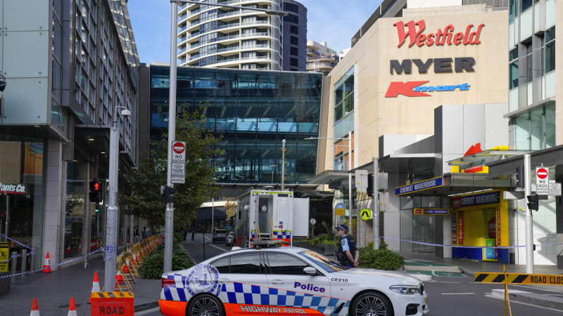 Útok v Sydney: Policistka, která zastřelila útočníka s nožem, je podle premiéra hrdinkou