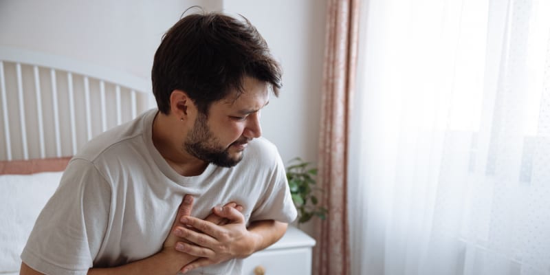 Selhání srdce se zprvu projevuje dušností nebo únavou. Málokoho napadne, že se jedná o problém, který se týká jednoho z nejdůležitějších orgánů v těle. (Ilustrační snímek)