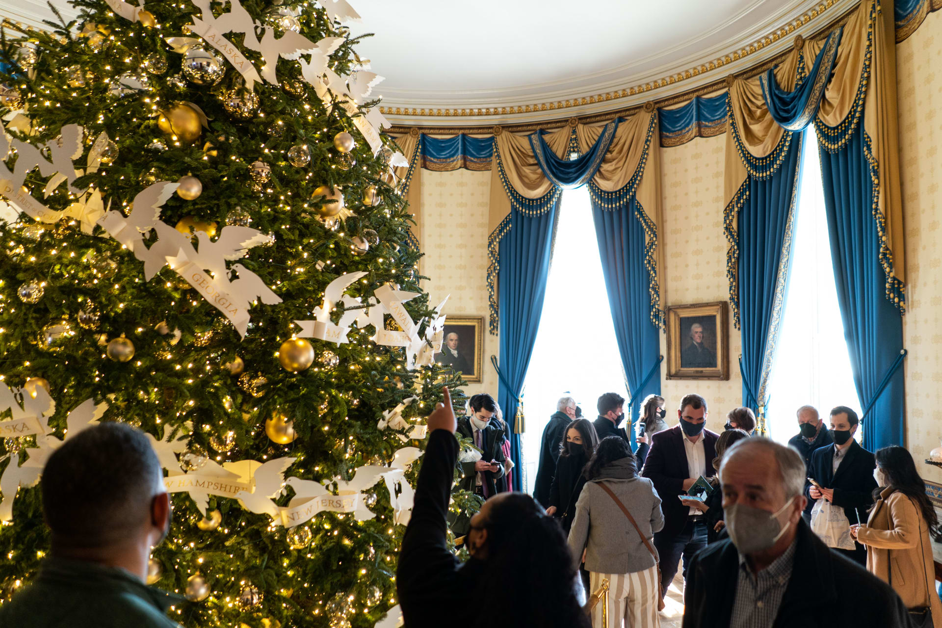 Vánoční strom v Modrém pokoji v Bílém domě