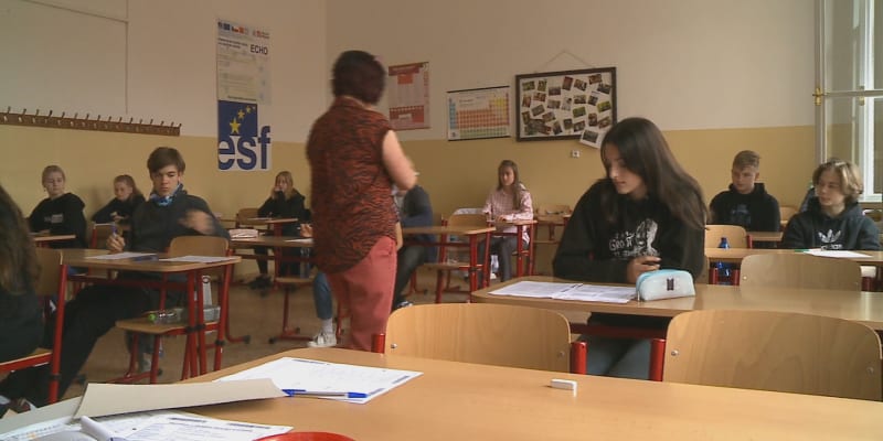 Učitelka v Teplicích zkrátila žákům čas na přijímací zkoušky o deset minut.