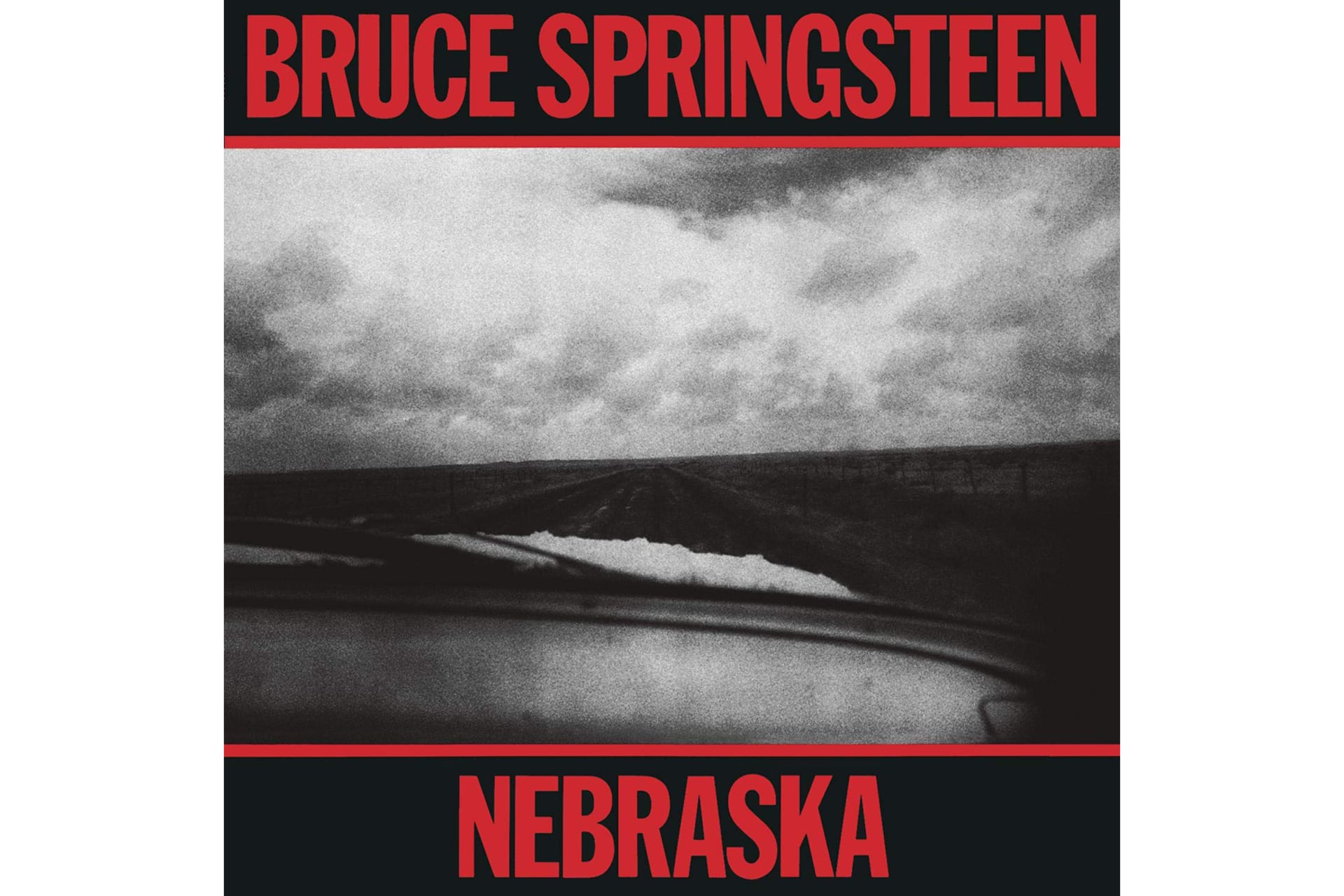 Původně měl Springsteen v plánu dát albu konečnou podobu za přispění E Street Bandu, s producentem Jonem Laudauem se ale shodli na tom, že by nebylo v silách kapely udržet syrovost a bezprostřednost doma vzniklých nahrávek.