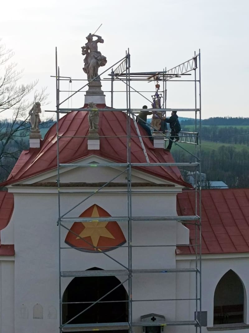 Poutní kostel sv. Jana Nepomuckého na Zelené hoře  při rekonstrukci