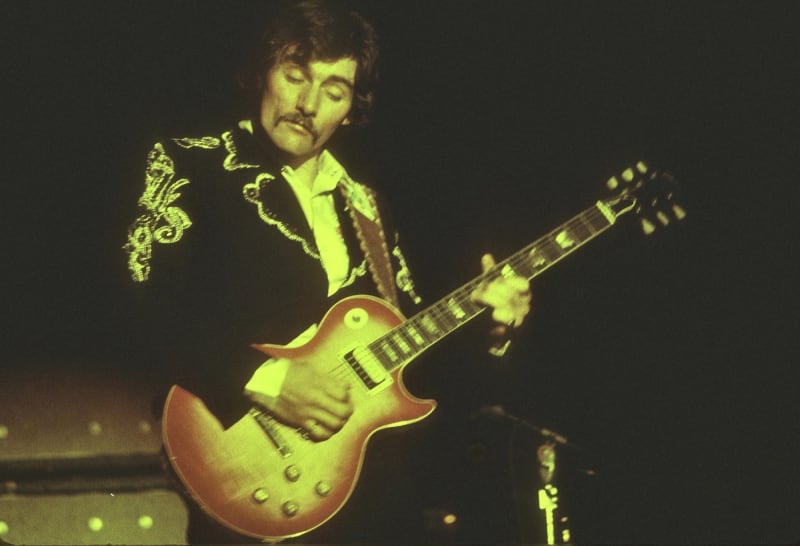 Dickey Betts, jehož písničkářství s nádechem country pomohly definovat žánr jižanského rocku 60. a 70. let.