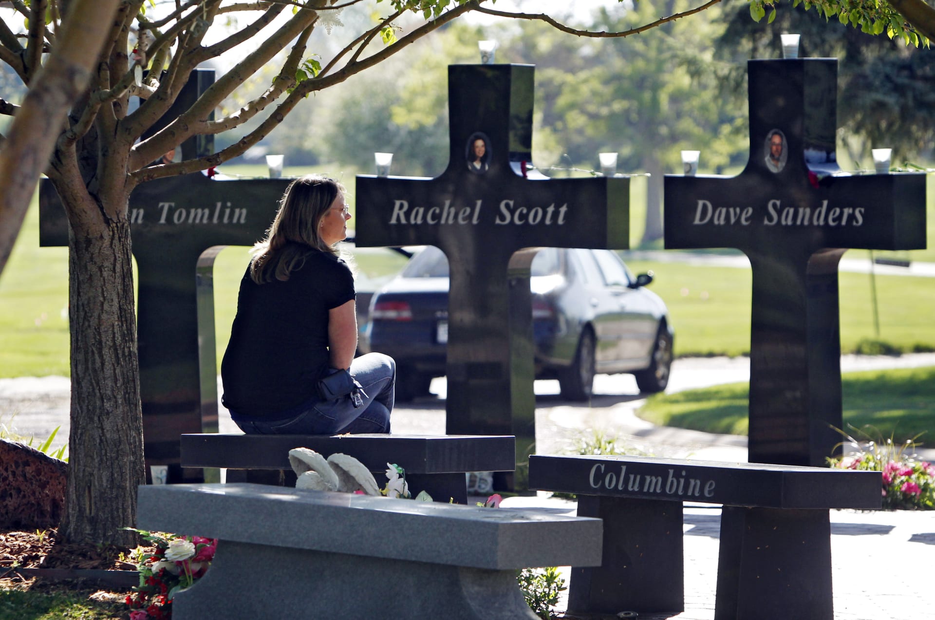 Od smrti třinácti obětí  dvanácti studentů a jednoho profesora na Columbine, uplynulo 25 let.