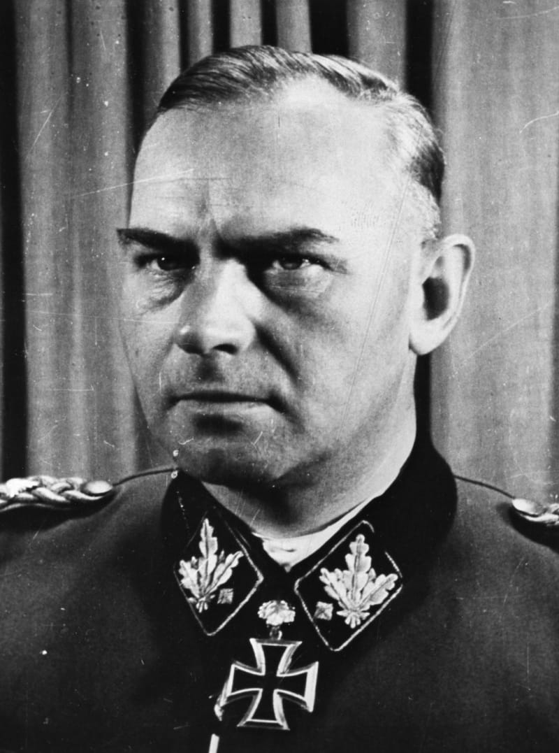 Felix Steiner na snímku z roku 1944