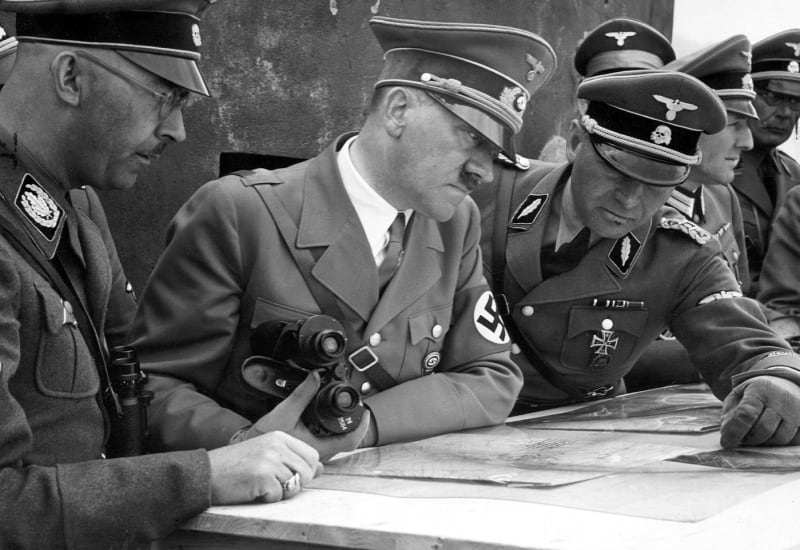 Heinrich Himmler, Adolf Hitler a Felix Steiner
