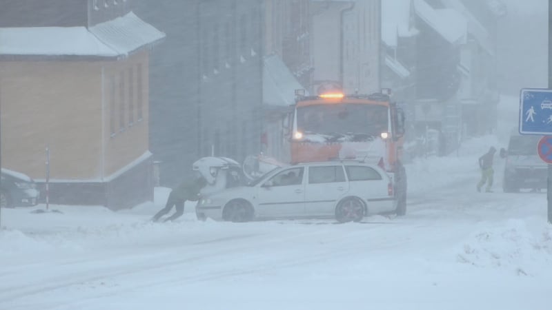 České hory zasypal sníh.