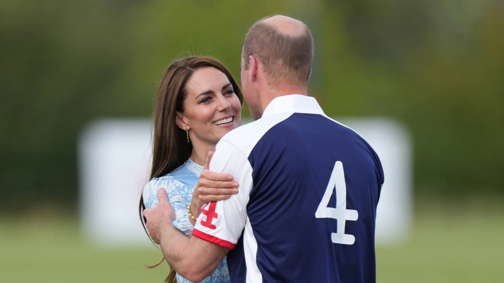 Princ William nyní prioritizuje nemocnou manželku.