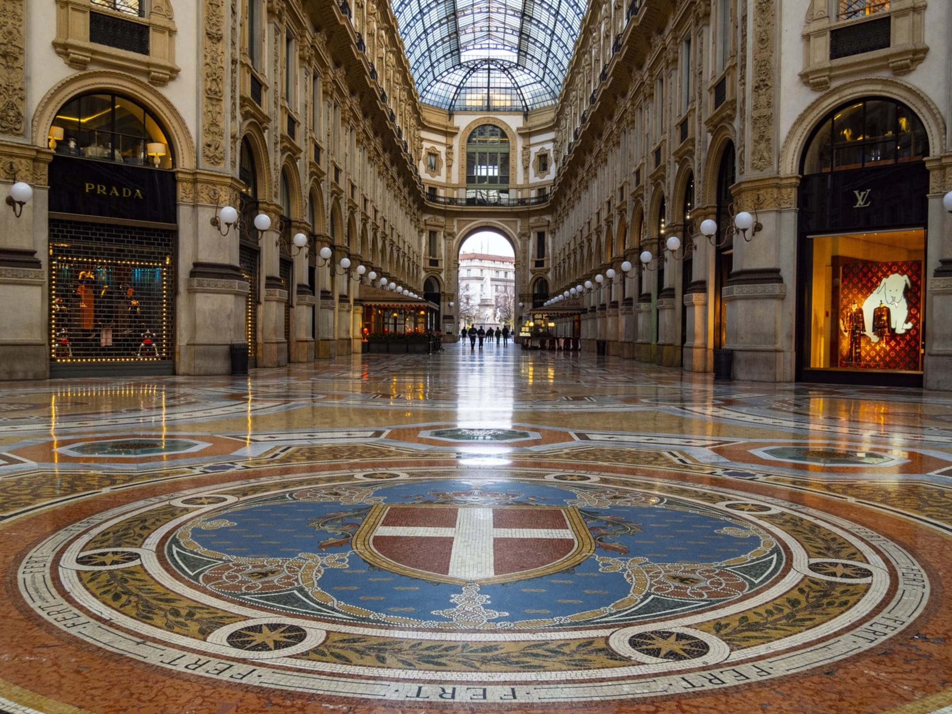 Zastřešená Galerie Viktora Emanuela II. v Milánu  