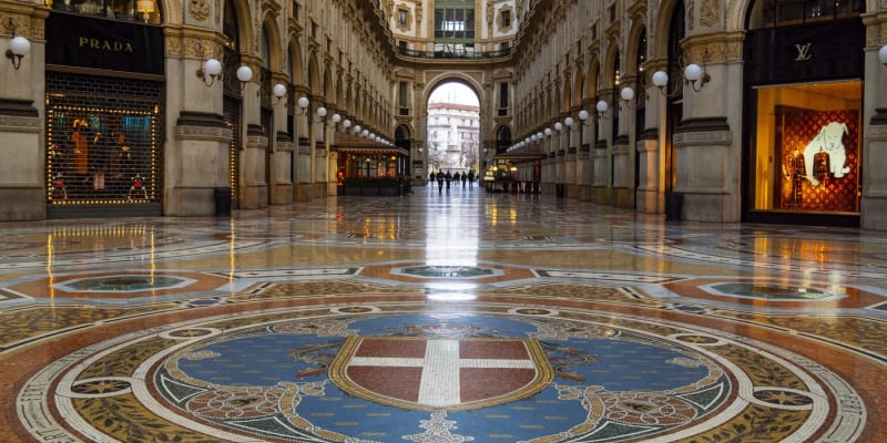 Zastřešená Galerie Viktora Emanuela II. v Milánu  