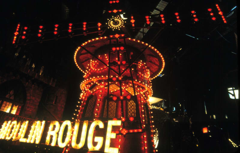 Snímek z filmu Moulin Rouge! z roku 2001