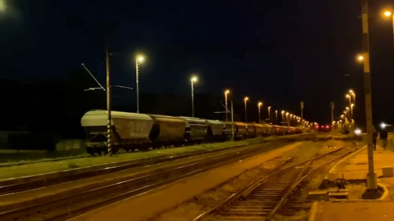 Hrozivý případ na železnici v Bratislavě. Chlapce zasáhl elektrický proud.