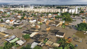 Záplavy v Brazílii si vyžádaly již 78 obětí. Prezident z katastrofy viní klimatickou změnu
